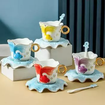Керамическая кофейная чашка с золотой рыбкой и блюдцем с ложкой, термостойкая керамическая кружка для латте, эмалированная фарфоровая кружка 170