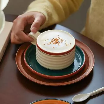 Керамическая кофейная чашка в ретро-французском стиле, легкая, роскошная, для ресторана, послеобеденный чай, кофейные чашки, тарелки, креативные, изысканные, бытовые кружки 250ml
