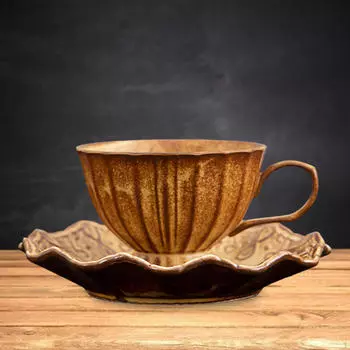 Керамическая кофейная кружка с блюдцем Чашка для капучино Чайная утварь Роскошная, легко моется, гладкий латте-арт