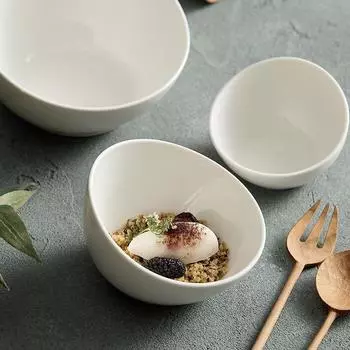 Керамическая миска Бытовая лапша Фруктовый салат Премиум белая наклонная миска Сладкое горячее блюдо Обмакивание Коммерческая