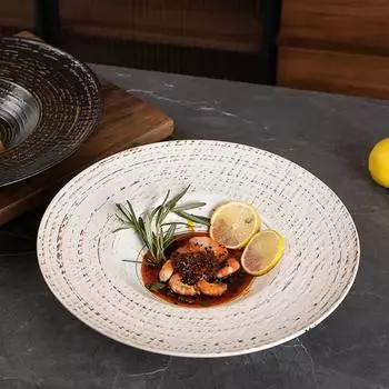Керамическая соломенная шляпа в японском стиле Jiyun, креативная расписанная вручную коммерческая тарелка для западной еды, кухонная тарелка в стиле ретро для домашней столовой He is a size 12. белый