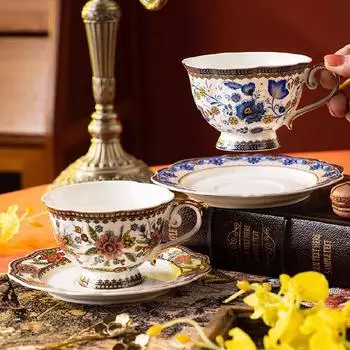 Керамические чашки и блюдца для послеобеденного чая, офисные кофейные чашки из костяного фарфора, семейный чайный сервиз в европейском стиле, набор для заваривания чая 200ML