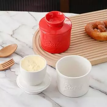 Керамический кувшин для масла с крышкой. Блюдо для французского масла. Хранительница. Мягкий контейнер для хранения масла. Банка для хранения с водопроводом. Кухонные принадлежности. белый
