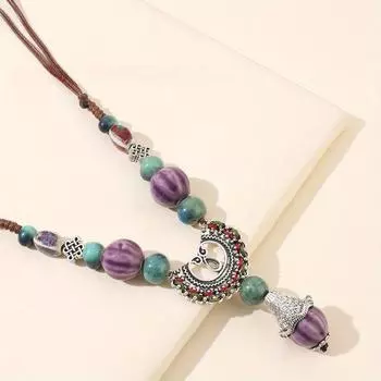 Керамическое ожерелье в стиле бохо-шик с узором в виде фиолетового арбуза — универсальный аксессуар на все времена года, идеально подходит для повседневного образа фиолетовый