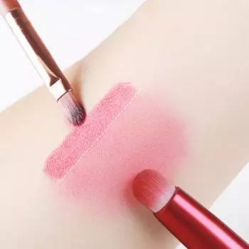 Кисть для губ с круглой головкой, мягкая щетина, легко размазывается, равномерно наносится, с крышкой, красная, женская, легкая, роскошная, кисточка для блеска для губ, косметический инструмент красный