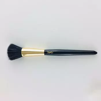 Кисть для тонального крема Yves Saint Laurent Teint Polisher No.. 2 кисти для макияжа