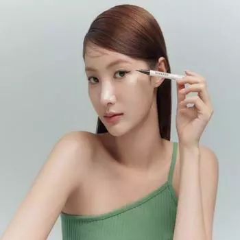 Кисть-лайнер Giverny Milchak 0,6 г 3 цвета 01 Black