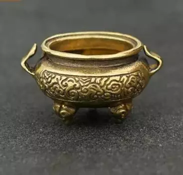 Китайская чистая латунь. Маленькая курильница, маленькая статуя.