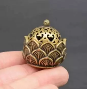 Китайская чистая латунь. Маленькая курильница, маленькая статуя.