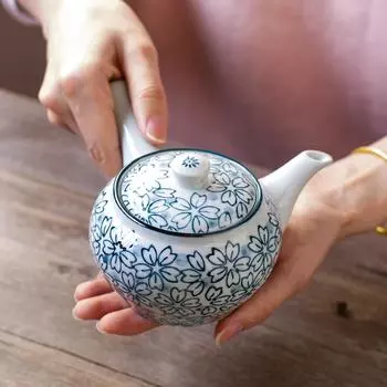 Китайский чайный сервиз Kung Fu чайник чашки синий и белый керамический чайник в форме цветка с заварником подарочная коробка