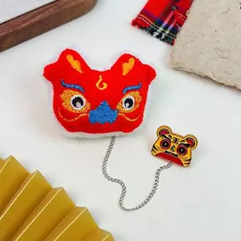 Китайский стиль Года Плюшевый Лев Танец Кисточка Брошь Мультфильм Кукла Булавка Аксессуары Для Одежды