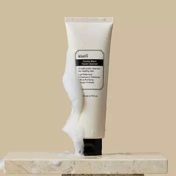 Klairs Gentle Black Очищающее средство для лица 140 мл