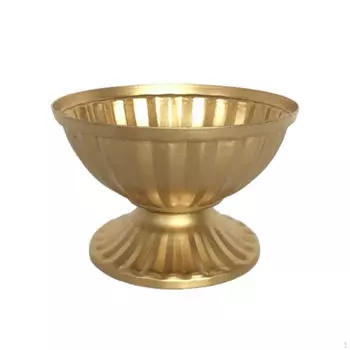 Классическая керамическая ваза — элегантное дополнение к любому пространству white small