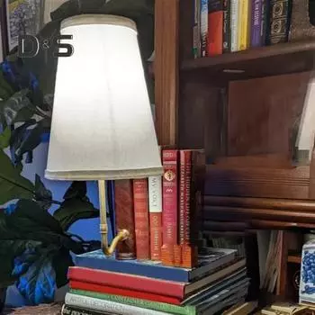 Классическая литературная лампа Мягкий свет без мерцания Винтажная настольная лампа в стиле книги Уникальная декоративная настольная лампа в стиле книги 1pc