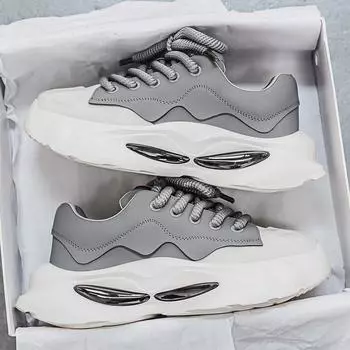 Классическая мужская обувь на платформе 2025 года, увеличивающая рост и худобу, подростковая студенческая обувь, спортивная обувь в корейском стиле для колледжа, обувь для досок 39 чёрный