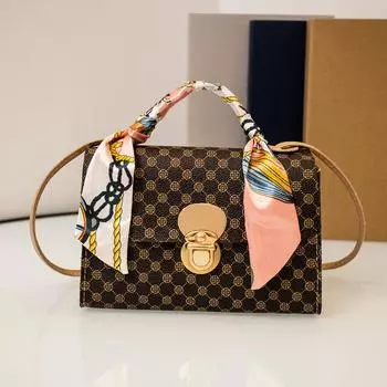 Классическая однотонная сумка на плечо высокого класса для женщин, нишевая сумка через плечо, модная маленькая квадратная сумка 18cm*12cm*7cm чёрный/белый