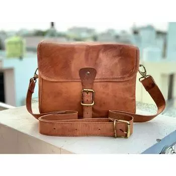 Классическая сумка-мессенджер Goat Brown с подкладкой коричневый