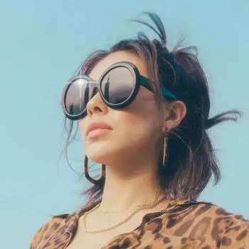 Классические круглые солнцезащитные очки для женщин - Коллекция очков Timeless Black frame Gray lens