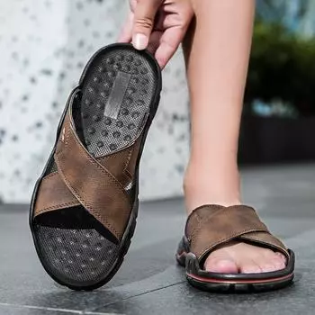 Классические летние мужские тапочки, легкие мягкие тапочки, нескользящие, для отдыха, прогулок, пляжные туфли на плоской подошве, 2024, новые кожаные мужские сандалии 38 чёрный