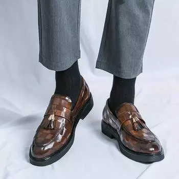 Классические мокасины с кисточками, мужские туфли на низком каблуке с толстой подошвой, деловые повседневные туфли, большие удобные свадебные туфли, универсальные туфли-оксфорды 38 чёрный