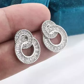 Классические серьги для женщин Высококачественные серьги-кольца с цирконами Ювелирные изделия для вечеринок Аксессуары для повседневной носки с ювелирными изделиями белый