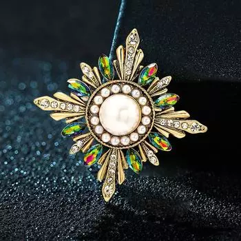 Классические украшения Большая хрустальная брошь Аксессуары для вечеринок Модная жемчужная вышивка Крест Брошь Брошь на пальто