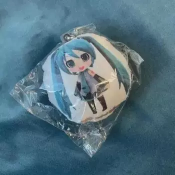 Классический брелок-подушка Hatsune Miku уже в продаже!
