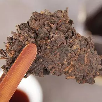 Классический чай Пуэр Спелый чайный пирог 357 г Мэнхай Древнее дерево Чистые ингредиенты