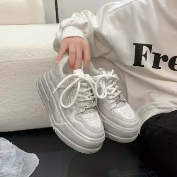 Классический лак, модная толстая подошва, маленькие белые туфли, женская обувь, новые модели весны и осени 2025 года, старые спортивные и досуговые туфли 35 белый