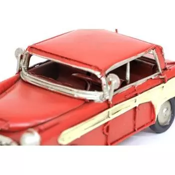 Классический металлический автомобиль ручной работы
