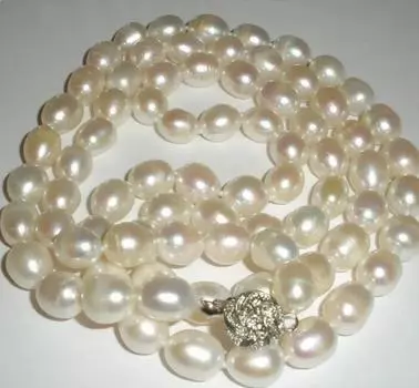 Классическое элегантное ожерелье из белого жемчуга Южного моря диаметром 9-10 мм и длиной 18 дюймов.