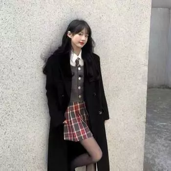 Классическое и элегантное женское шерстяное пальто для модного зимнего образа S чёрный