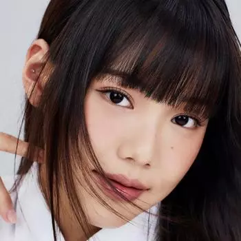 КЛАССНЫЙ ЭССЕНЦИАЛЬНЫЙ ЧЕРНЫЙ -7.50