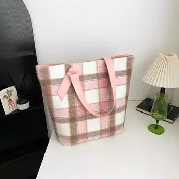 Клетчатая сумка контрастного цвета в сочетании с сумкой под мышками. Новая шерстяная сумка-тоут в клетку 2024 года с большой вместительной сумкой на одно плечо.