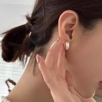 Клетчатые серьги Новые стильные серьги Женские нишевые дизайнерские высококачественные клетчатые серьги