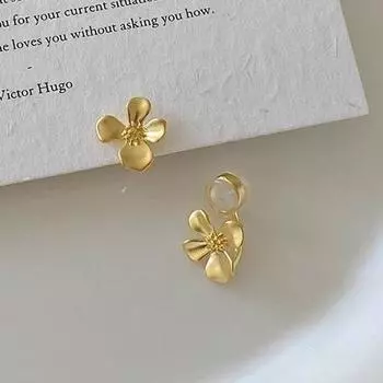 Клипсы для ушей без отверстий, серьги-гвоздики в виде золотых цветов, силиконовые женские позолоченные маленькие изысканные серьги в стиле темперамент, серьги.