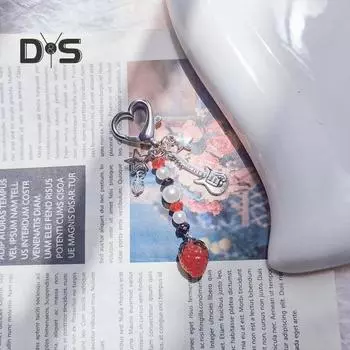Клубничный кулон из бисера, сладкий стиль, эстетическая звезда, гитара в форме сердца, сумка из нержавеющей стали, школьный рюкзак, украшение, кулон, брелок, подвеска Strawberry