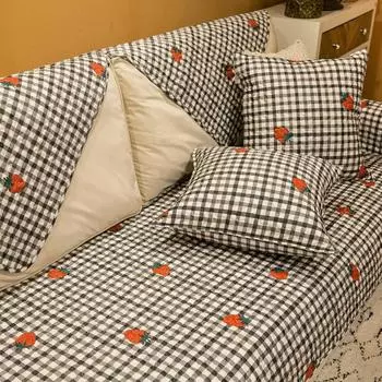 Клубничный плед, всесезонный универсальный модный диванный коврик с героями мультфильмов, противоскользящий чехол из скандинавской хлопчатобумажной ткани, полотенце 70*70