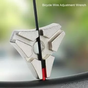 Ключ для велосипедных спиц Компактный эргономичный никелированный гаечный ключ с гальваническим покрытием для велосипедных спиц Трехходовой ключ для настройки проводов Ключ для спиц Треугольный ключ для спиц серебряный