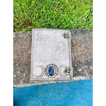 Книга теней, Кожаный гримуар, Кожаный журнал, Волшебная книга, Кельтский журнал. 8 x 6 in серый