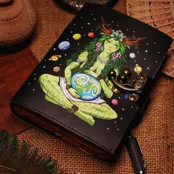 Книга теней старинный кожаный журнал с тиснением Матери Земли антикварный 7 x 5 in чёрный