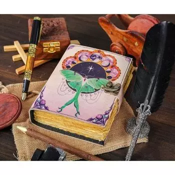 Книга заклинаний теней. Винтажный журнал в кожаном переплете, антикварная книга ведьмы Луны Мотылька. 7 x 5 in