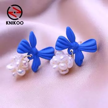 KNIKOO геометрические серьги с синим цветком для женщин, модные серьги-капли, ювелирные изделия для свадебной вечеринки, подарки, серьги-гвоздики с пресноводным жемчугом A