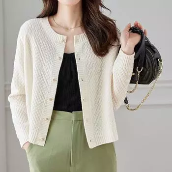 Knitted cardigan women s autumn new texture short outer soft waxy sweater high-end coat solid color versatile One Size