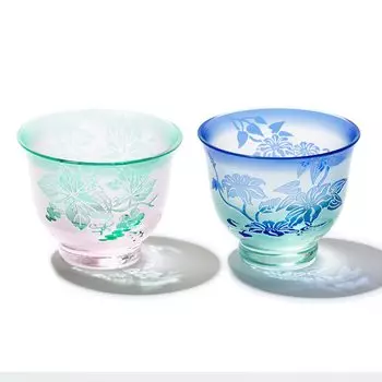 Kobo Official Direct Sculpture Yume Pattern Grape Crest Стеклянная чашка для пары подарочная коробка Сделано в Японии [Taimuro Sales] Crest/Wire TB3002/4102