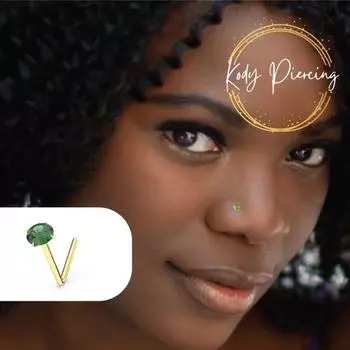 KODY PIERCING Пусет в нос из 9-каратного золота с изумрудами и драгоценными камнями - качественный пирсинг
