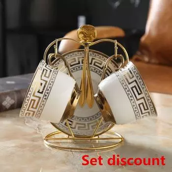 Кофейная чашка и тарелка в европейском стиле с золотым узором, набор из двух предметов, роскошная керамическая чашка в стиле ретро, чашка для воды, цветочная чашка для чая, чашка для молока