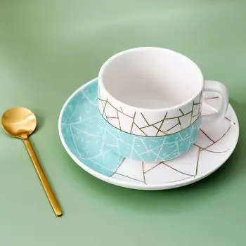 Кофейная чашка и тарелка в скандинавском стиле, набор из двух предметов, расписная золотая кружка, керамическая чашка для воды, кофейная чашка, чашка для завтрака, чашка для молока розовый