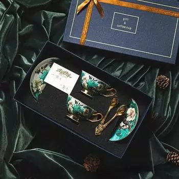 Кофейная чашка маленькая, изысканный европейский стиль, роскошный набор для послеобеденного чая, элегантный набор чашек из костяного фарфора с высокой эстетической ценностью