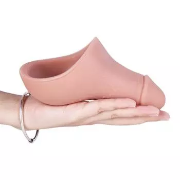 Когда женский писсуар неудобен, жидкий силиконовый материал можно использовать в больнице, в автомобиле